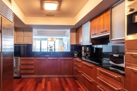 Copropriété à vendre à Miami, Floride: 2 chambres, 160.72 m2 № 1180493 - photo 12