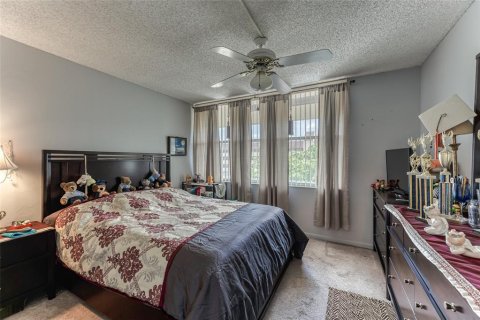 Condominio en venta en Lauderhill, Florida, 3 dormitorios, 137.77 m2 № 615653 - foto 28