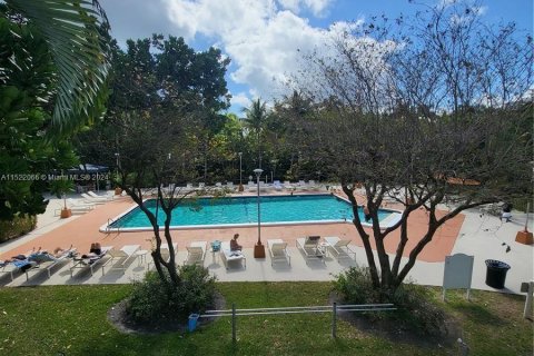 Condo in Aventura, Florida, 1 bedroom  № 972464 - photo 27