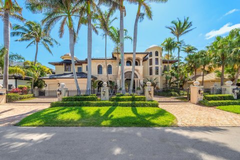 Villa ou maison à vendre à Lighthouse Point, Floride: 6 chambres, 630.71 m2 № 1175166 - photo 1