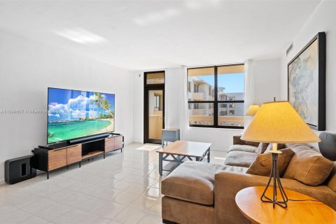 Condominio en venta en Bal Harbour, Florida, 2 dormitorios, 140.65 m2 № 1215550 - foto 4