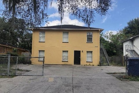 Propiedad comercial en venta en Tampa, Florida, 189.52 m2 № 1369696 - foto 1