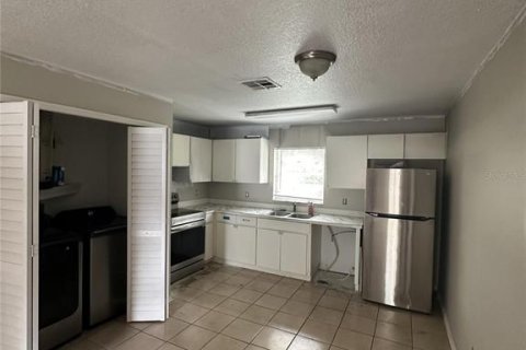 Immobilier commercial à vendre à Tampa, Floride: 189.52 m2 № 1369696 - photo 3