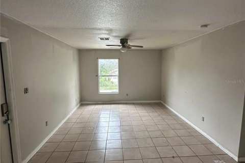 Immobilier commercial à vendre à Tampa, Floride: 189.52 m2 № 1369696 - photo 2