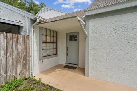 Townhouse in Tampa, Florida 2 bedrooms, 93 sq.m. № 1424294 - photo 3