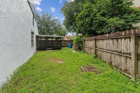 Townhouse in Tampa, Florida 2 bedrooms, 93 sq.m. № 1424294 - photo 26