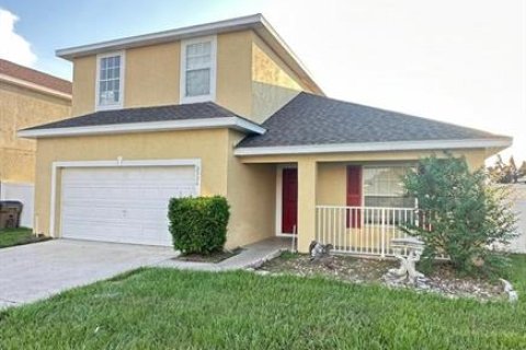 House in Kissimmee, Florida 4 bedrooms, 221.39 sq.m. № 1335567 - photo 1