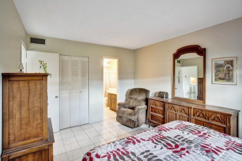 Condo in Fort Lauderdale, Florida, 1 bedroom  № 1100173 - photo 11