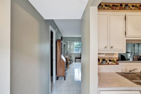 Condo in Fort Lauderdale, Florida, 1 bedroom  № 1100173 - photo 21