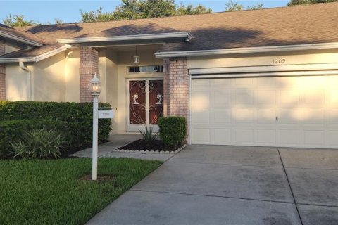 Condo in Trinity, Florida, 2 bedrooms  № 1280072 - photo 1