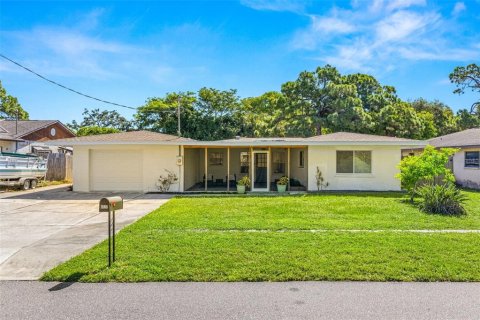 Villa ou maison à vendre à Bradenton, Floride: 3 chambres, 188.41 m2 № 1352795 - photo 1