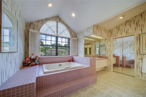 Villa ou maison à vendre à Safety Harbor, Floride: 4 chambres, 279.82 m2 № 1352787 - photo 7