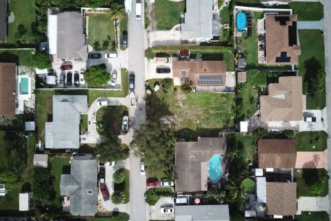 Купить земельный участок в Бойнтон-Бич, Флорида № 832954 - фото 1