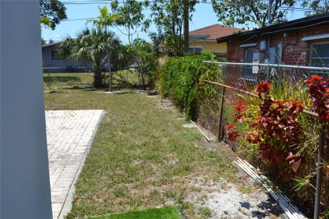 House in Fort Lauderdale, Florida 3 bedrooms, 133.97 sq.m. № 1173142 - photo 14