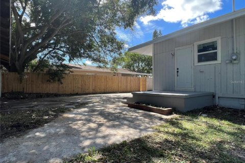 Casa en venta en Saint Petersburg, Florida, 3 dormitorios, 169.83 m2 № 1351103 - foto 3