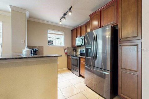 Condo in Davenport, Florida, 3 bedrooms  № 1352547 - photo 6