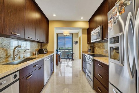 Condo in Aventura, Florida, 3 bedrooms  № 730359 - photo 28