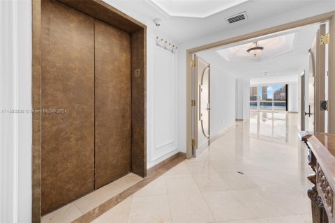 Condo in Aventura, Florida, 3 bedrooms  № 1233056 - photo 2