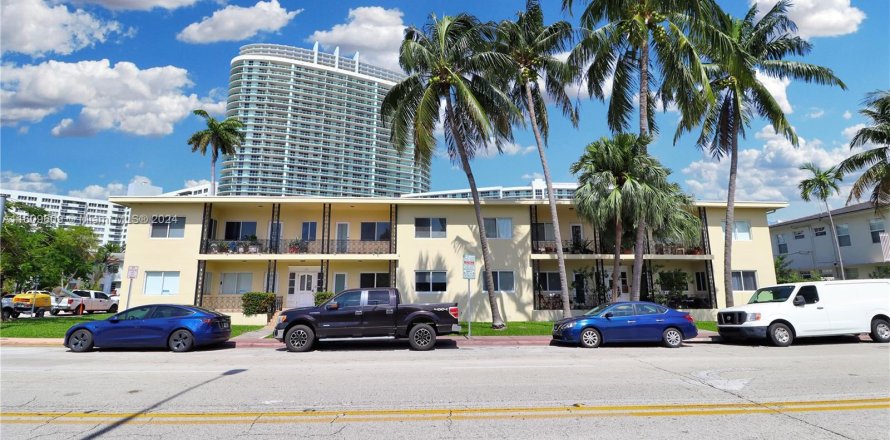 Condo in Miami Beach, Florida, 1 bedroom  № 1233055