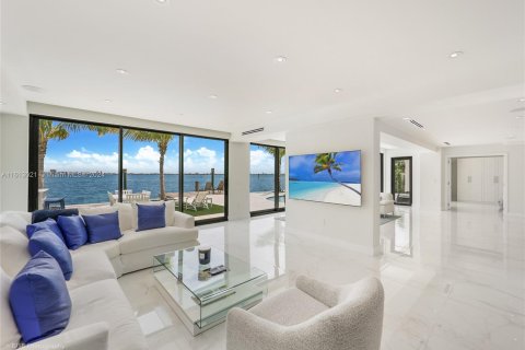 Villa ou maison à vendre à Miami, Floride: 5 chambres, 318.1 m2 № 1234774 - photo 13