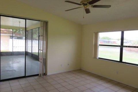 House in Palmetto, Florida 3 bedrooms, 150.41 sq.m. № 1346652 - photo 8