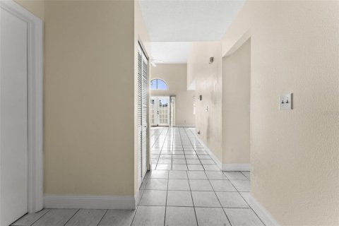 Villa ou maison à louer à Kissimmee, Floride: 4 chambres, 178 m2 № 1346695 - photo 3