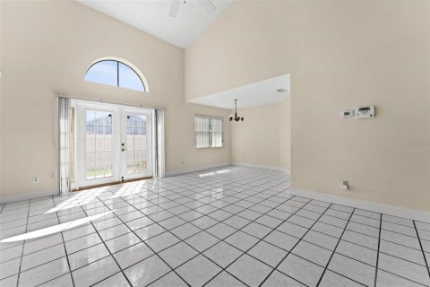 Villa ou maison à louer à Kissimmee, Floride: 4 chambres, 178 m2 № 1346695 - photo 5