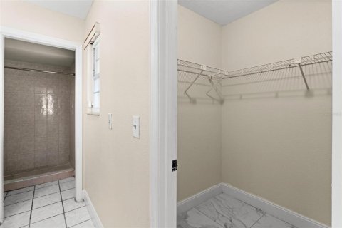 Villa ou maison à louer à Kissimmee, Floride: 4 chambres, 178 m2 № 1346695 - photo 27