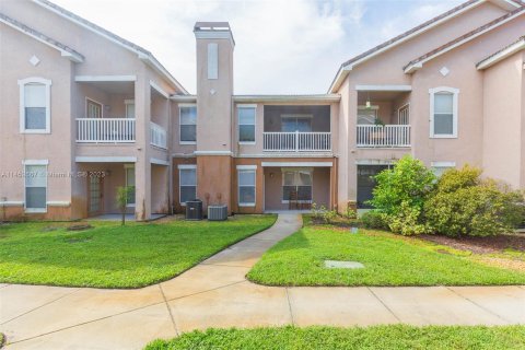 Copropriété à vendre à Tampa, Floride: 1 chambre, 71.63 m2 № 732346 - photo 4