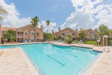 Copropriété à vendre à Tampa, Floride: 1 chambre, 71.63 m2 № 732346 - photo 23