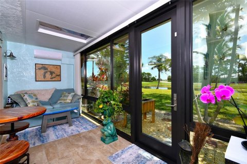 Townhouse in Punta Gorda, Florida 3 bedrooms, 184.88 sq.m. № 1200851 - photo 21