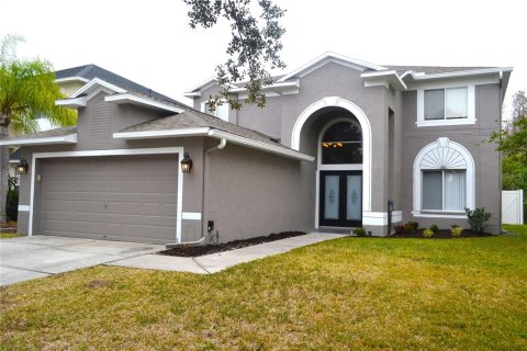 Casa en venta en Lutz, Florida, 4 dormitorios, 286.05 m2 № 1017373 - foto 2
