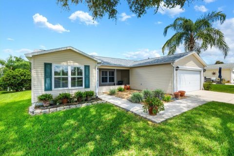 Villa ou maison à vendre à The Villages, Floride: 3 chambres, 129.32 m2 № 1341885 - photo 4