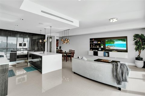 Condominio en venta en Aventura, Florida, 3 dormitorios, 237.74 m2 № 967386 - foto 7