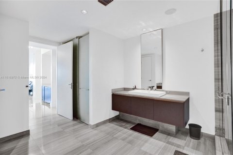 Condo in Aventura, Florida, 3 bedrooms  № 967386 - photo 23