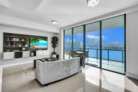 Condominio en venta en Aventura, Florida, 3 dormitorios, 237.74 m2 № 967386 - foto 4