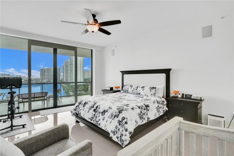 Condo in Aventura, Florida, 3 bedrooms  № 967386 - photo 16