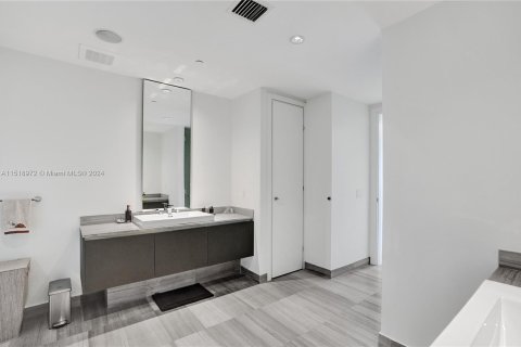 Condo in Aventura, Florida, 3 bedrooms  № 967386 - photo 22