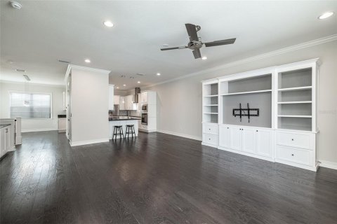 Touwnhouse à louer à Tampa, Floride: 3 chambres, 262.36 m2 № 1358074 - photo 16