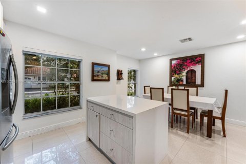 Casa en venta en Weston, Florida, 4 dormitorios, 156.54 m2 № 980795 - foto 24