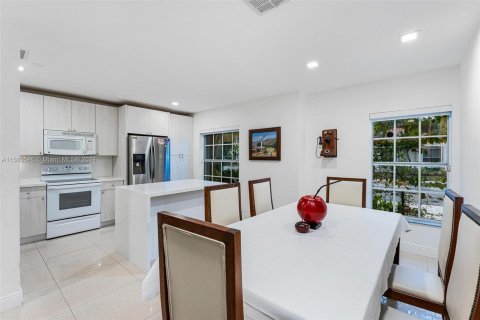 Casa en venta en Weston, Florida, 4 dormitorios, 156.54 m2 № 980795 - foto 27