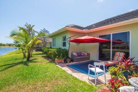 Casa en venta en Vero Beach, Florida, 4 dormitorios, 265.14 m2 № 1175005 - foto 4