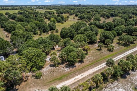 Land in Vero Beach, Florida № 1207918 - photo 12