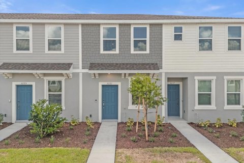 Townhouse in Kissimmee, Florida 2 bedrooms, 110.27 sq.m. № 1371171 - photo 1