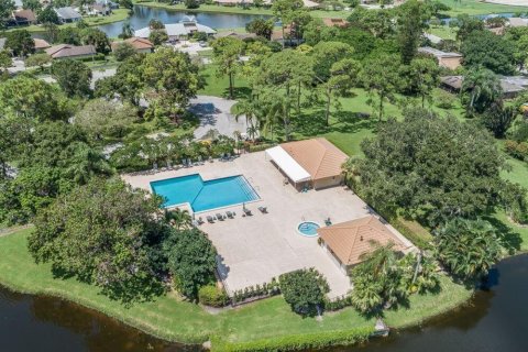 Villa ou maison à louer à West Palm Beach, Floride: 2 chambres, 144.09 m2 № 870926 - photo 3