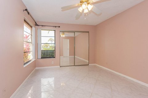 House in West Palm Beach, Florida 2 bedrooms, 144.09 sq.m. № 870926 - photo 13