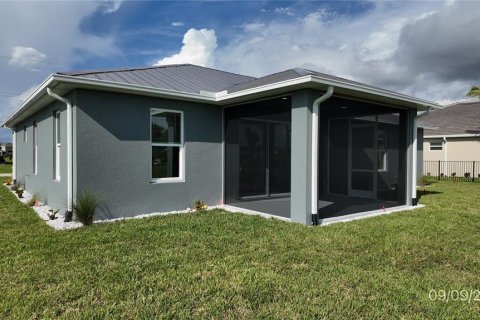 Casa en venta en Punta Gorda, Florida, 4 dormitorios, 168.06 m2 № 1144426 - foto 25