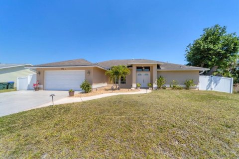 Villa ou maison à vendre à North Port, Floride: 3 chambres, 172.8 m2 № 1106484 - photo 1