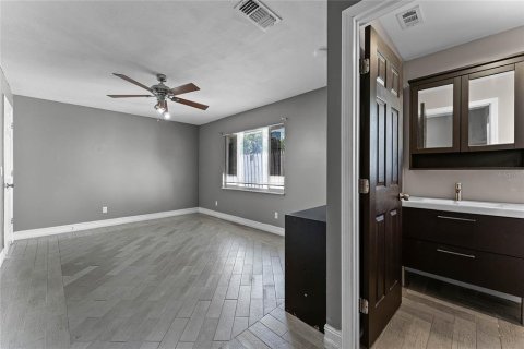 Villa ou maison à vendre à Orlando, Floride: 3 chambres, 142.23 m2 № 1404970 - photo 3