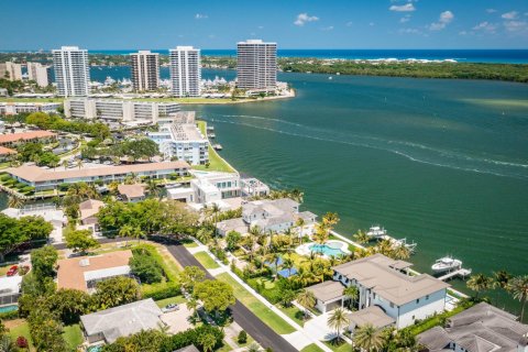 Villa ou maison à vendre à North Palm Beach, Floride: 4 chambres, 248.61 m2 № 1173010 - photo 7